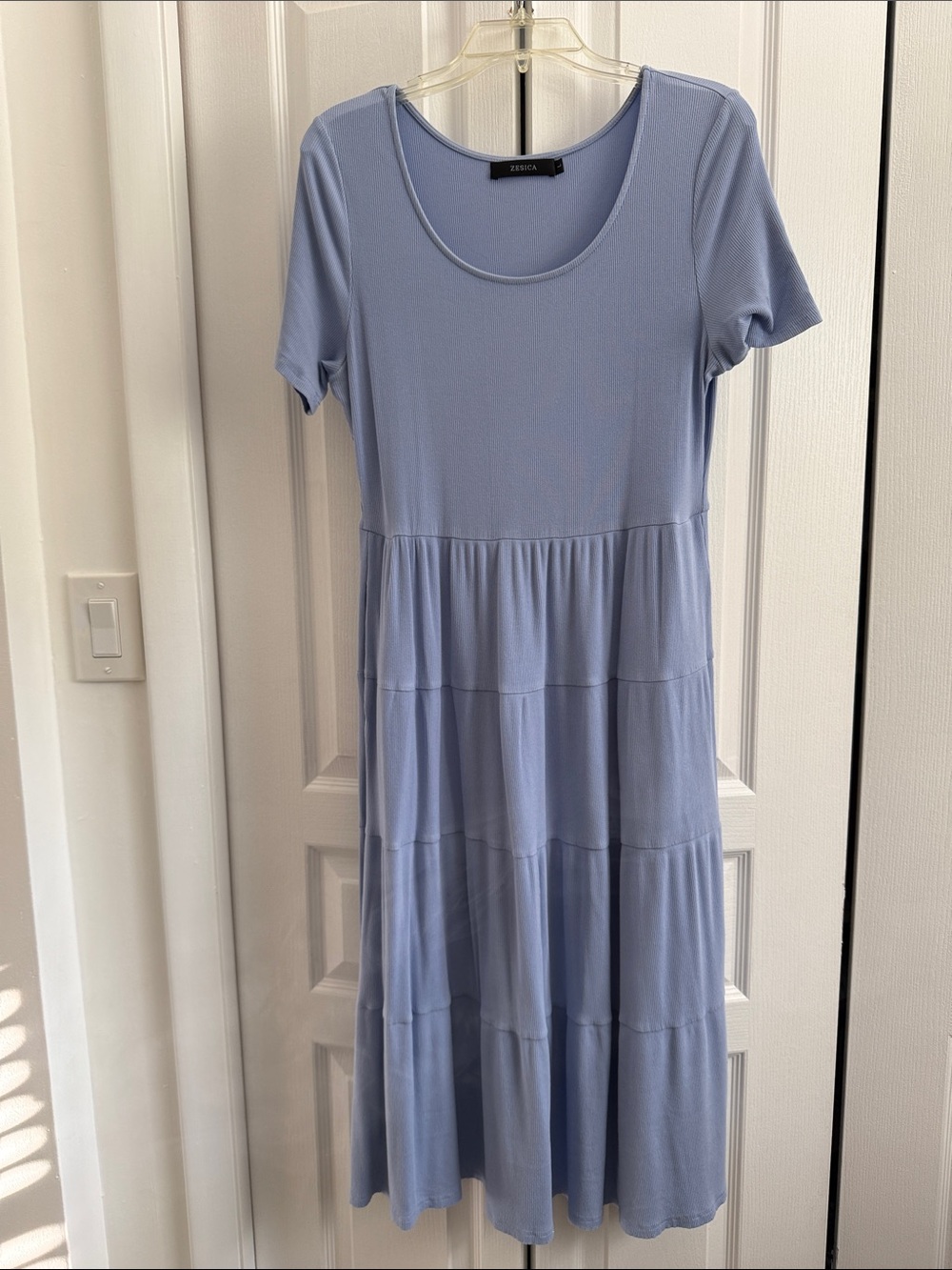 Zesica Scoop Neck Tiered Midi Dress in Light Blue